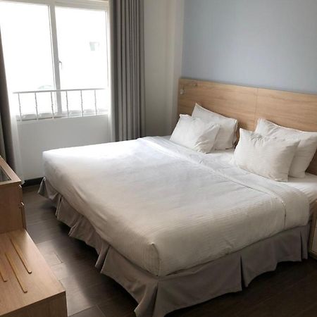 Miku Guesthouse Bangkok Exterior photo